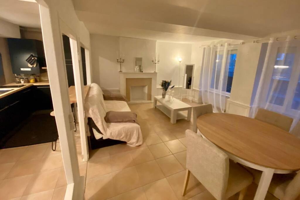 Apartament La Reine Avranches Zewnętrze zdjęcie